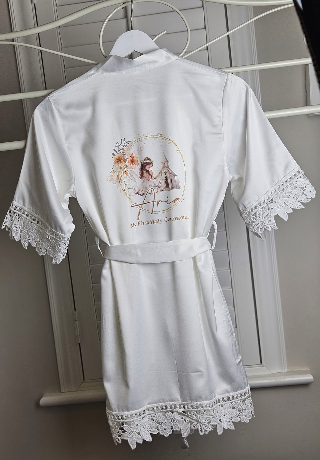 Lace sleeved satin robes