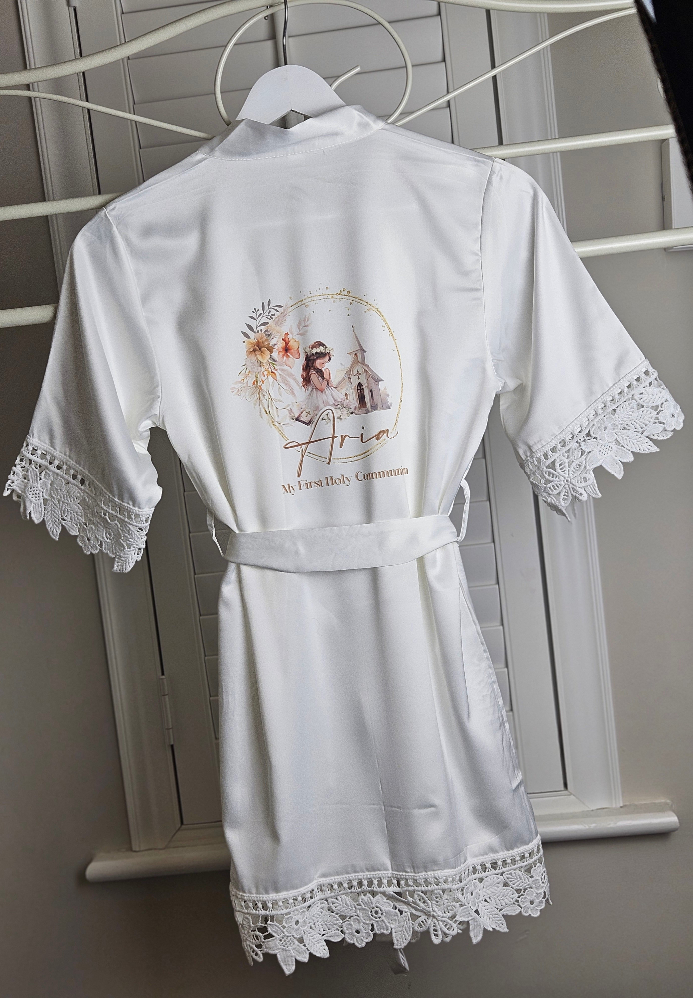 Lace sleeved satin robes