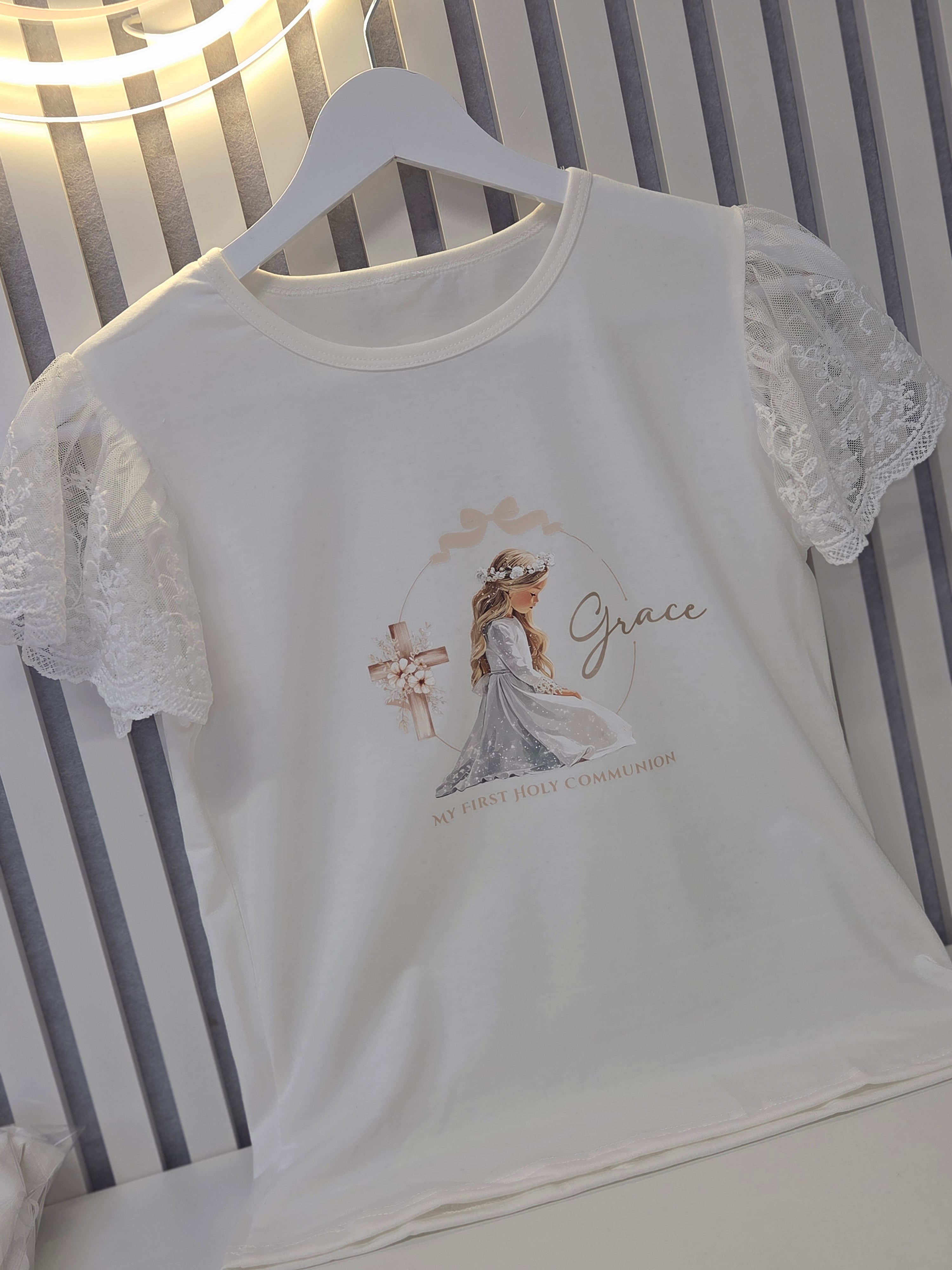 Lace sleeved t shirt